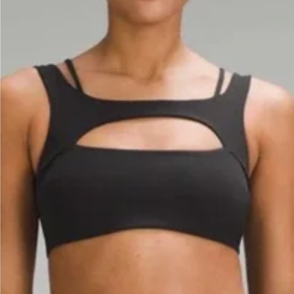 Lululemon New With Tags Everlux  Front Cut Out Train Bra Black Size 6